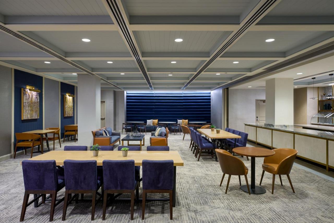 Отель Washington Marriott Georgetown Экстерьер фото