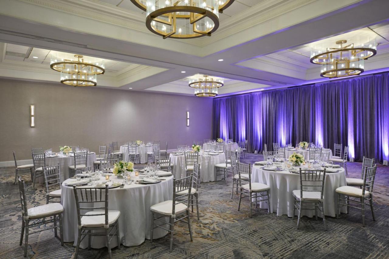 Отель Washington Marriott Georgetown Экстерьер фото