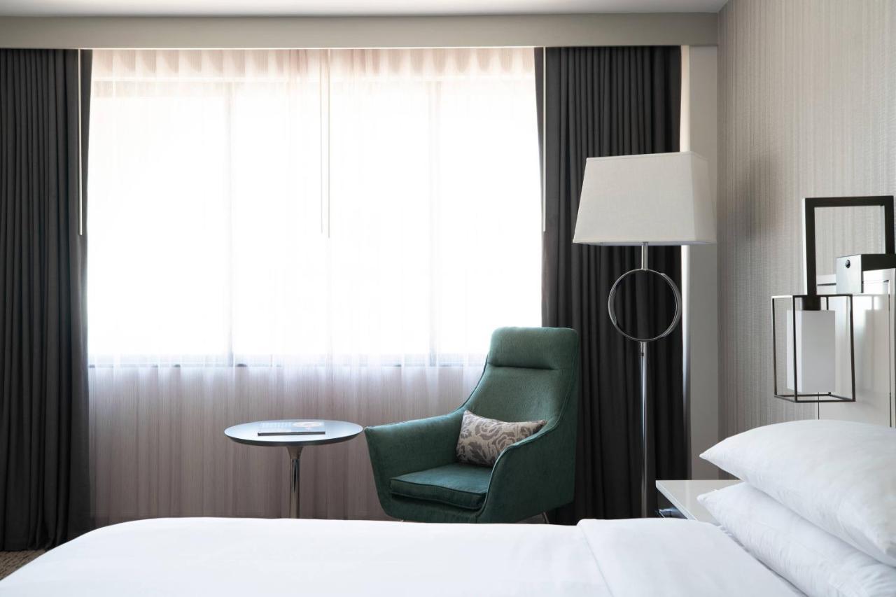 Отель Washington Marriott Georgetown Экстерьер фото
