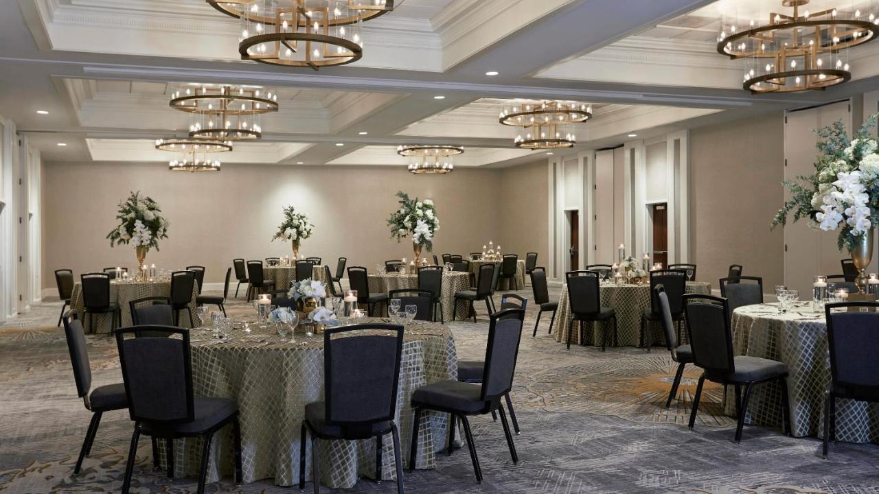 Отель Washington Marriott Georgetown Экстерьер фото